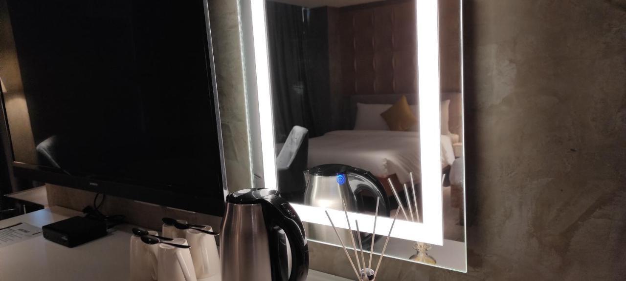 City Park Hotel Residences Taguig Exterior foto