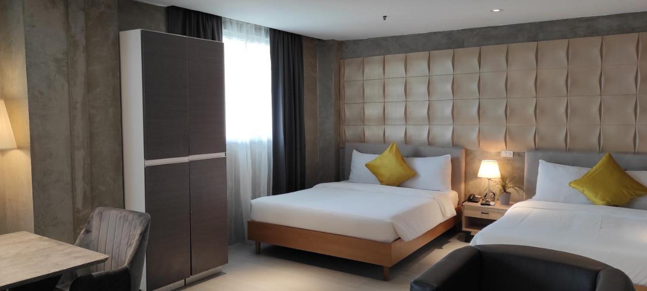 City Park Hotel Residences Taguig Exterior foto